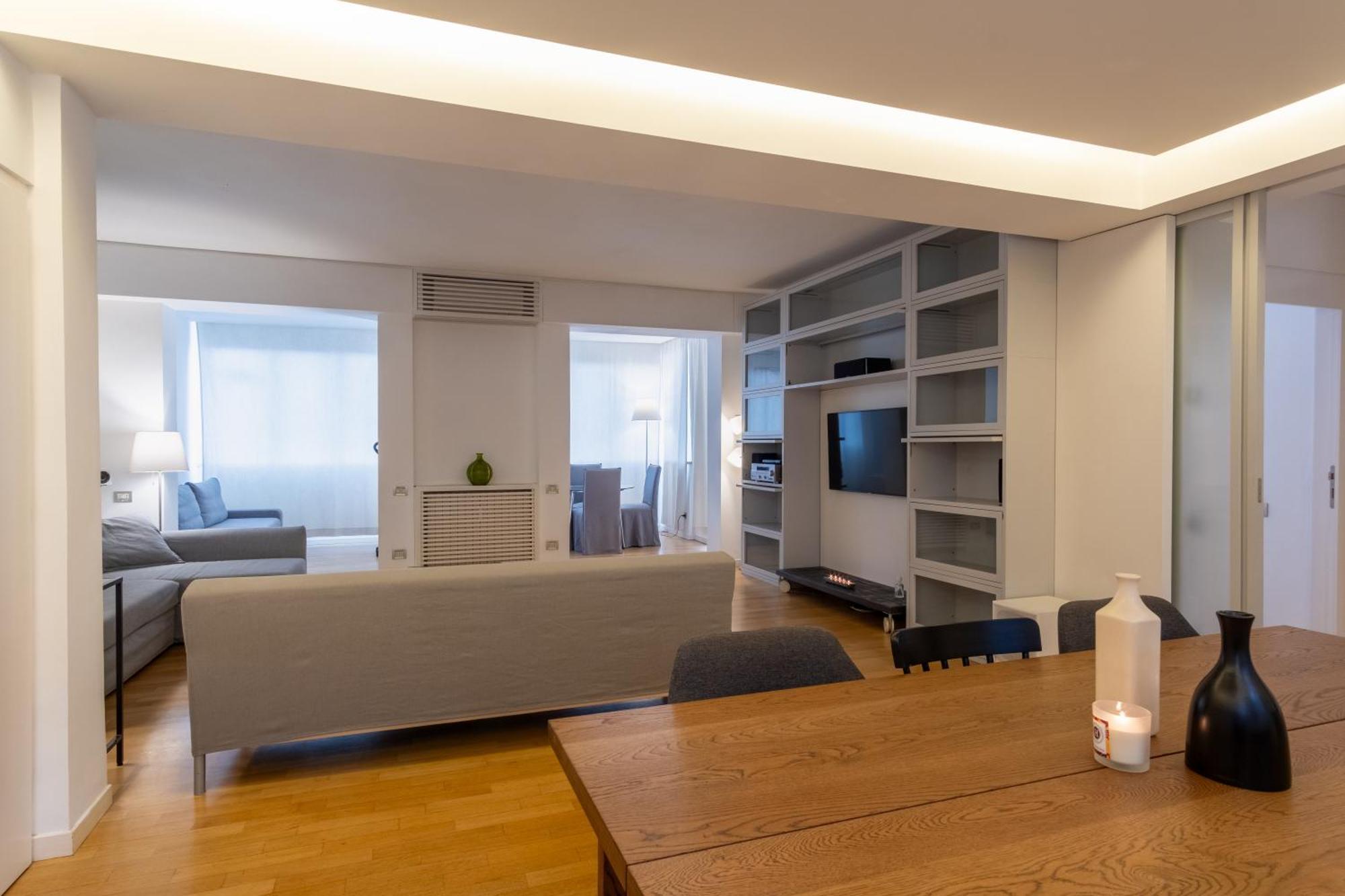 Attic With Terrace And Jacuzzi - Luxury Apartment Rom Exteriör bild